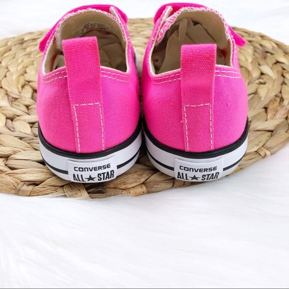 SOLD💰Converse Hot Pink Chuck Taylor Girls - Picture 3 of 7